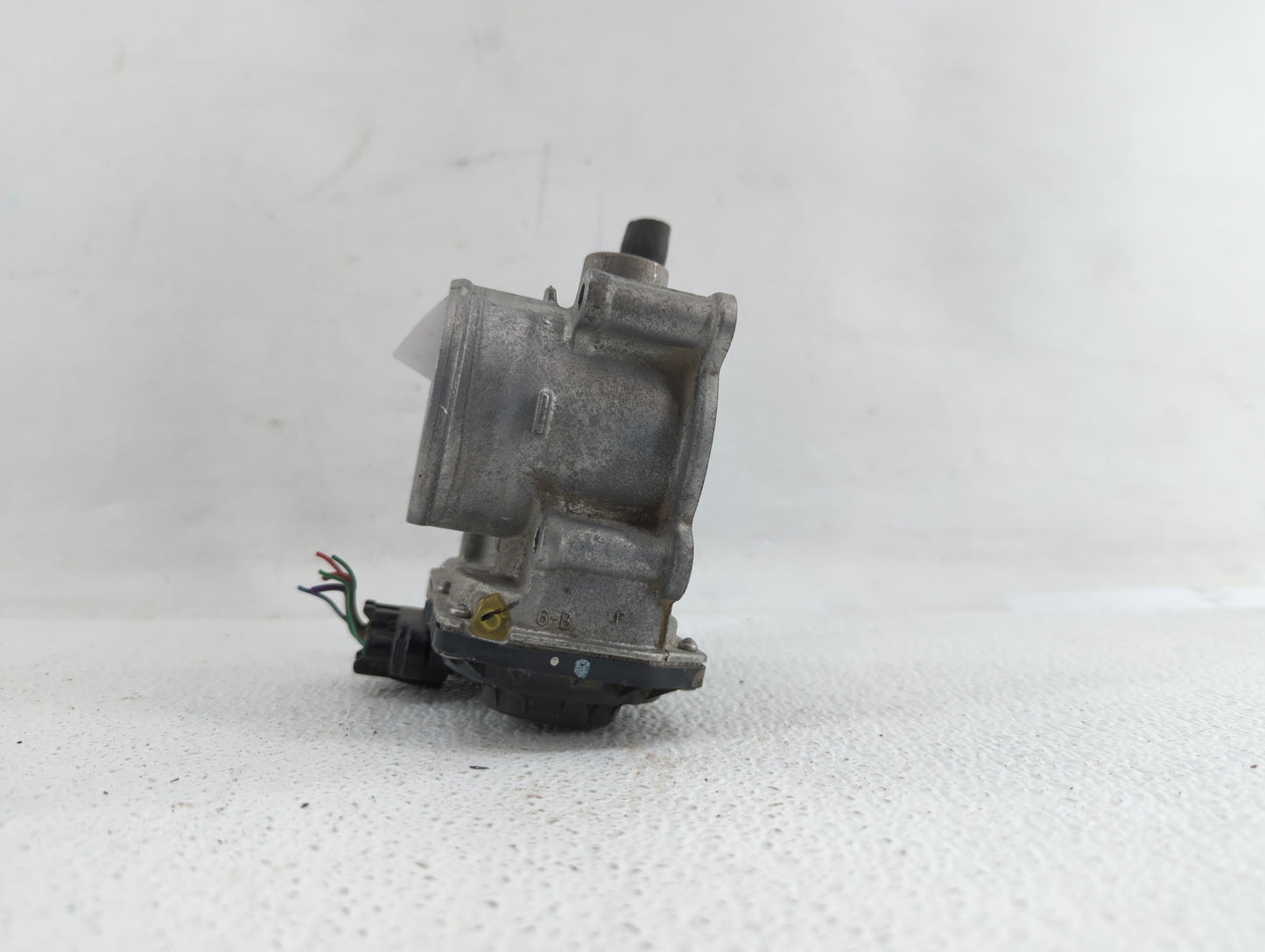 2011-2018 Toyota Corolla Throttle Body P/N:22030-0T080 Fits Fits 2011 2012 2013 2014 2015 2016 2017 2018 OEM Used Auto Parts