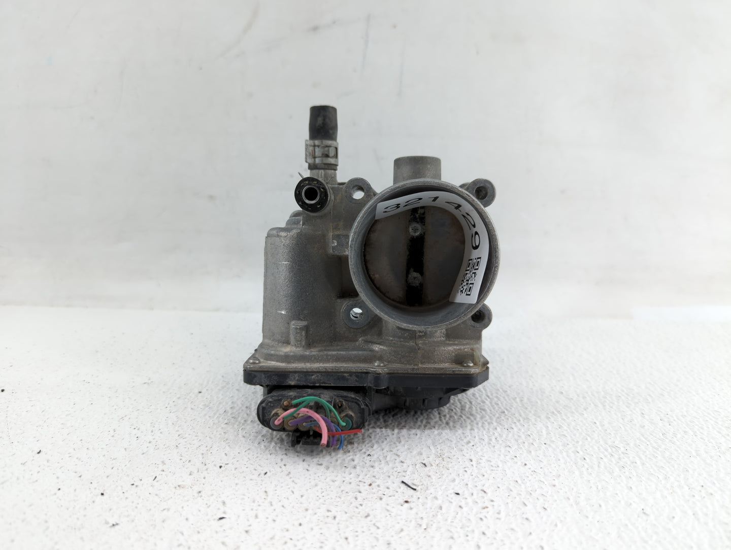 2011-2018 Toyota Corolla Throttle Body P/N:22030-0T080 Fits Fits 2011 2012 2013 2014 2015 2016 2017 2018 OEM Used Auto Parts