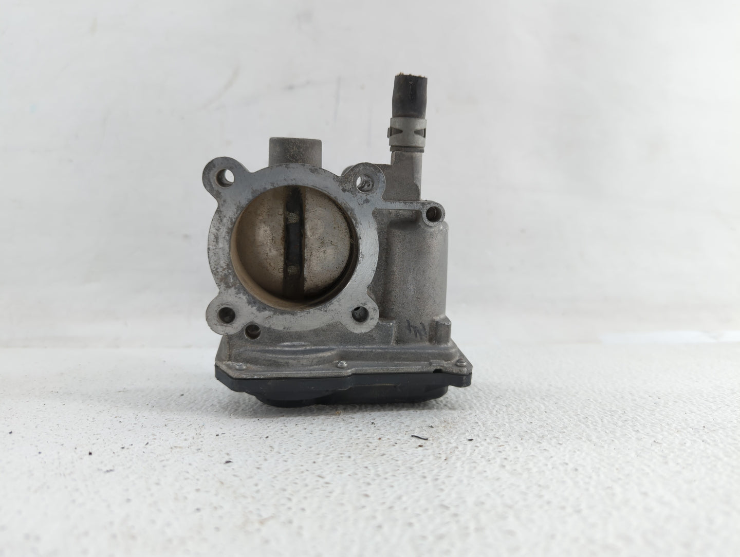 2011-2018 Toyota Corolla Throttle Body P/N:22030-0T080 Fits Fits 2011 2012 2013 2014 2015 2016 2017 2018 OEM Used Auto Parts