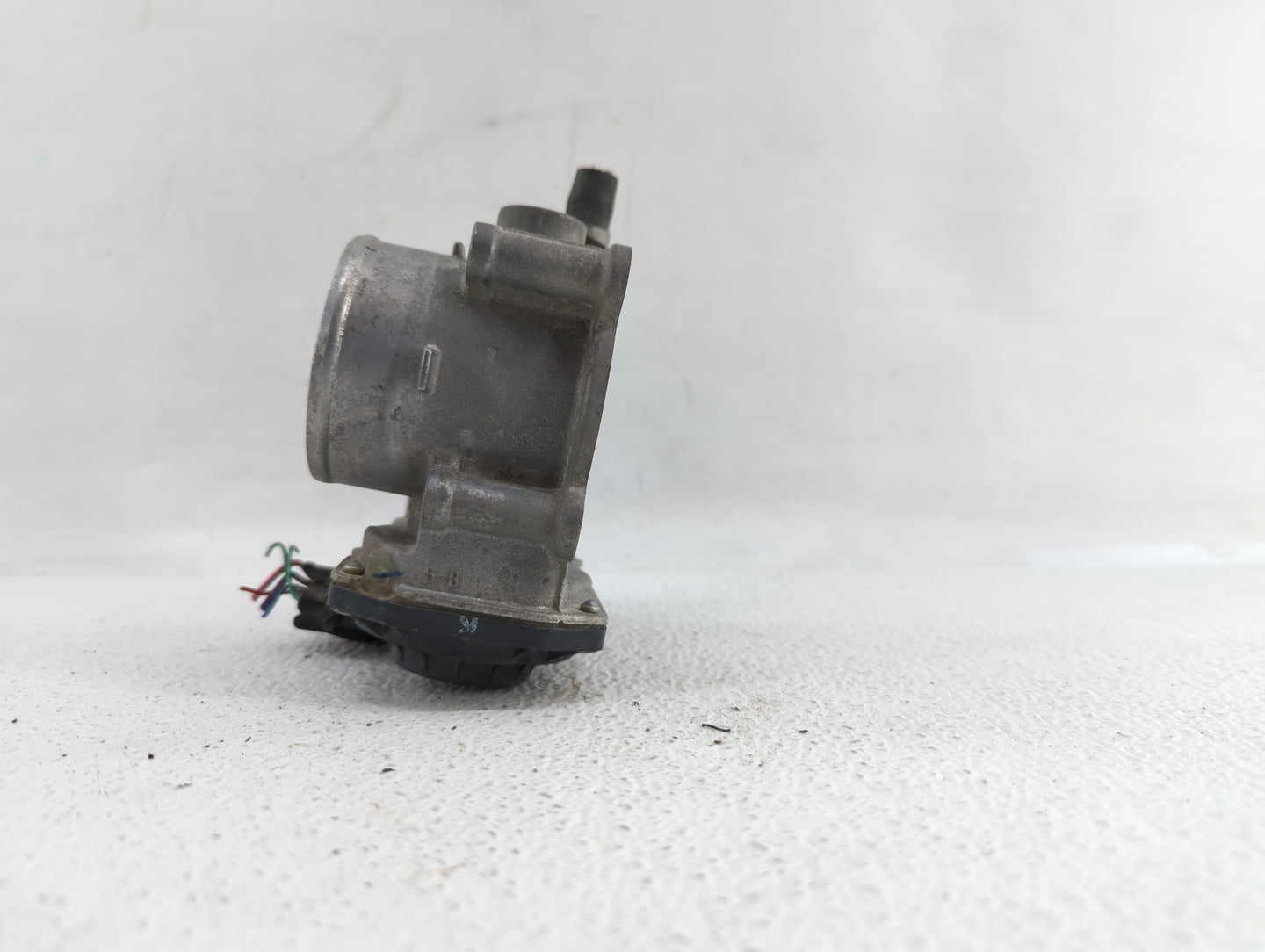 2011-2018 Toyota Corolla Throttle Body P/N:22030-0T080 Fits Fits 2011 2012 2013 2014 2015 2016 2017 2018 OEM Used Auto Parts