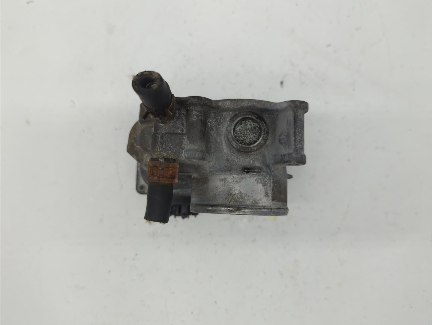 2011-2018 Toyota Corolla Throttle Body P/N:22030-0T080 Fits Fits 2011 2012 2013 2014 2015 2016 2017 2018 OEM Used Auto Parts