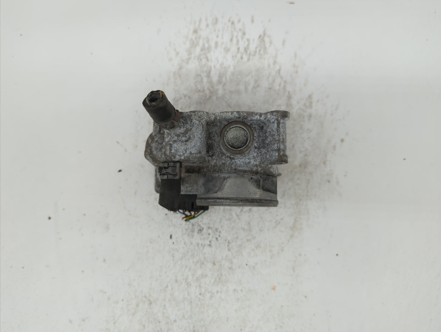 2011-2018 Toyota Corolla Throttle Body P/N:22030-0T080 Fits Fits 2011 2012 2013 2014 2015 2016 2017 2018 OEM Used Auto Parts