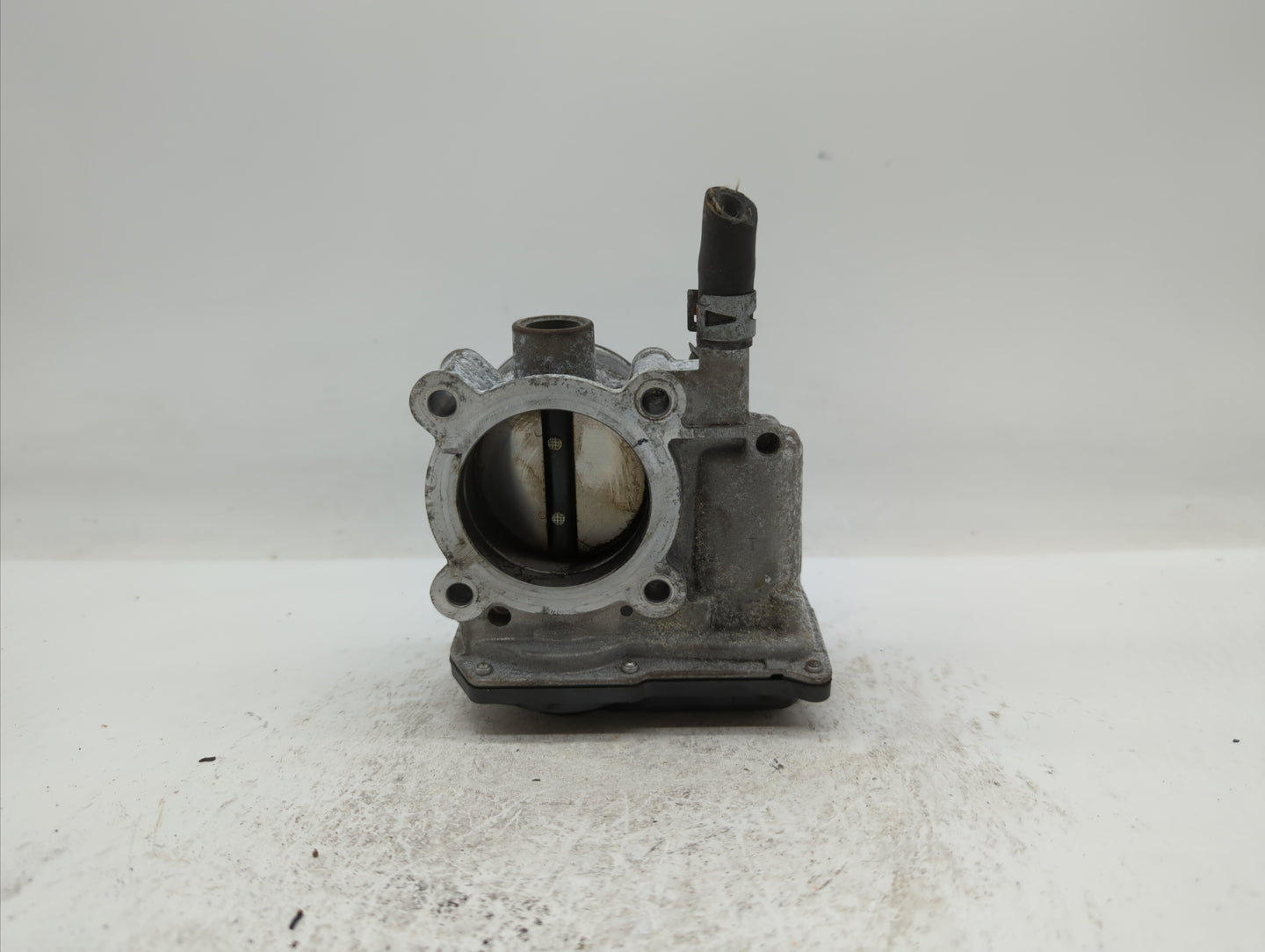 2011-2018 Toyota Corolla Throttle Body P/N:22030-0T080 Fits Fits 2011 2012 2013 2014 2015 2016 2017 2018 OEM Used Auto Parts
