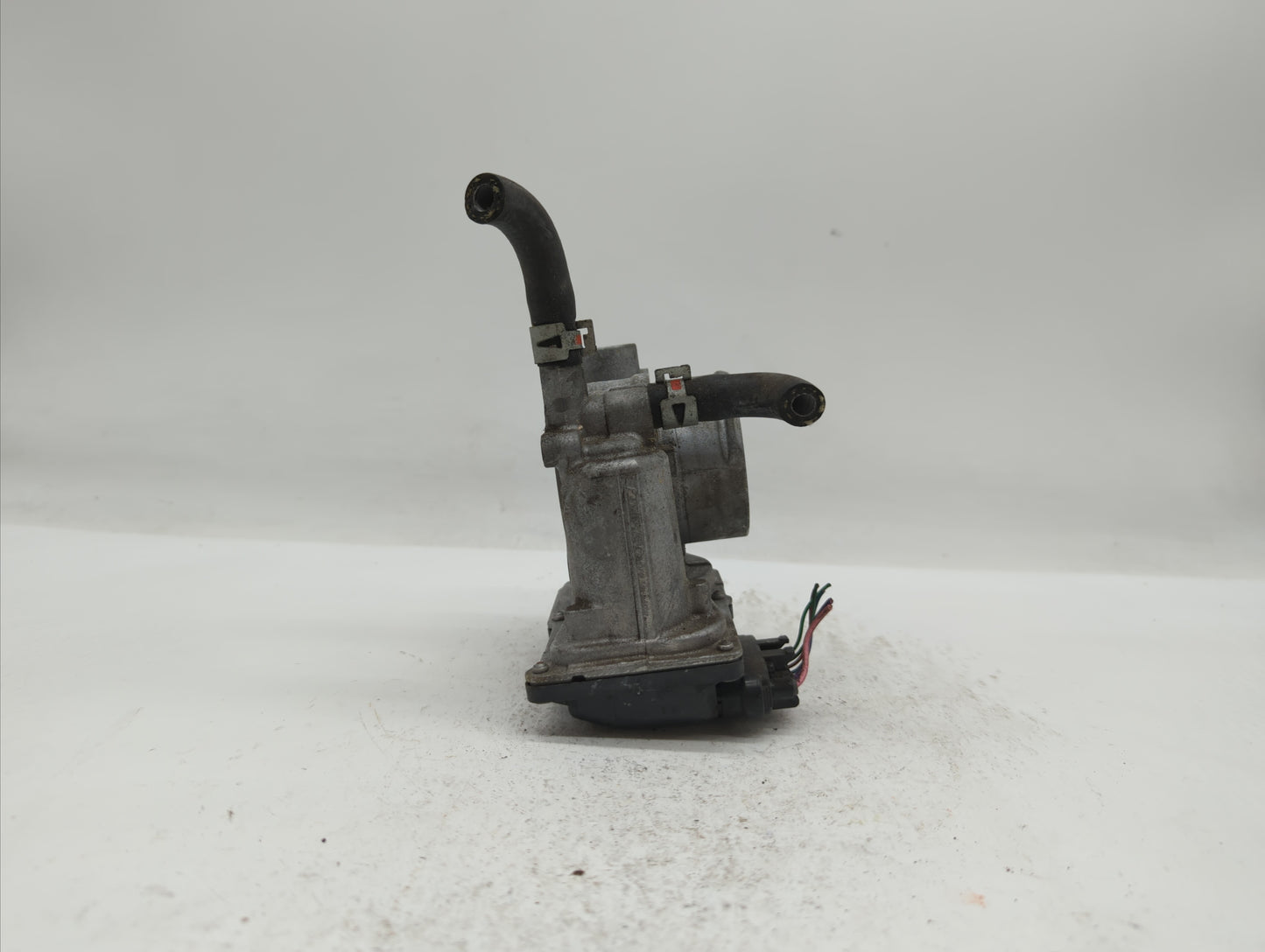 2011-2018 Toyota Corolla Throttle Body P/N:22030-0T080 Fits Fits 2011 2012 2013 2014 2015 2016 2017 2018 OEM Used Auto Parts
