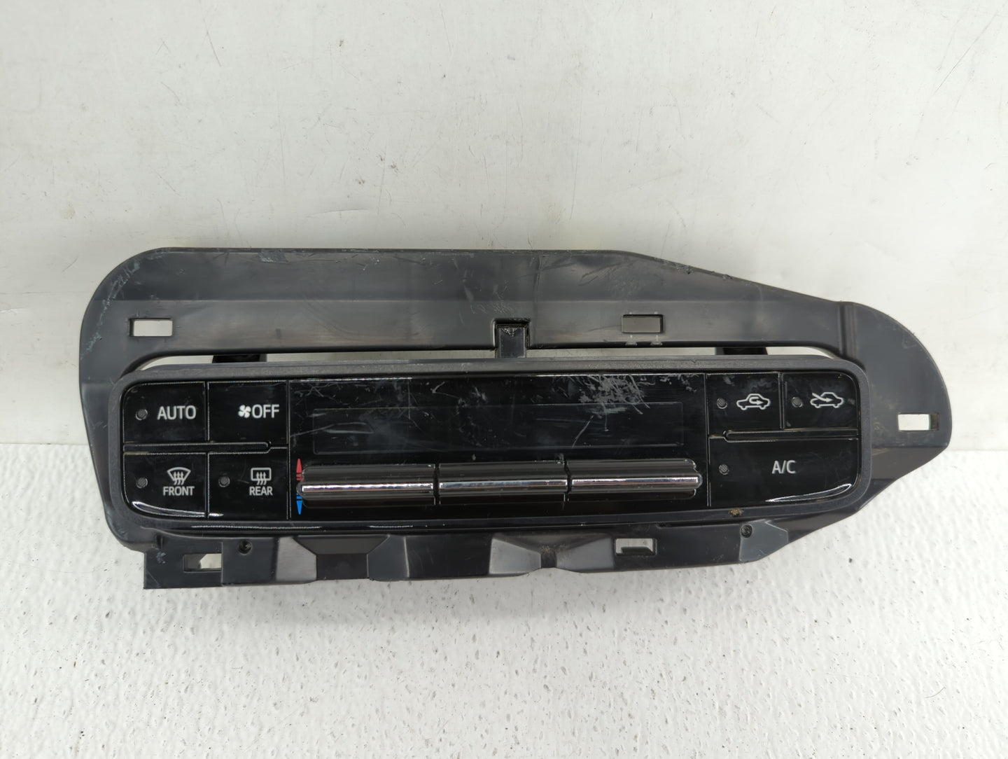 2017-2019 Toyota Corolla Climate Control Module Temperature AC/Heater Replacement P/N:06964 75K114 Fits Fits 2017 2018 2019 