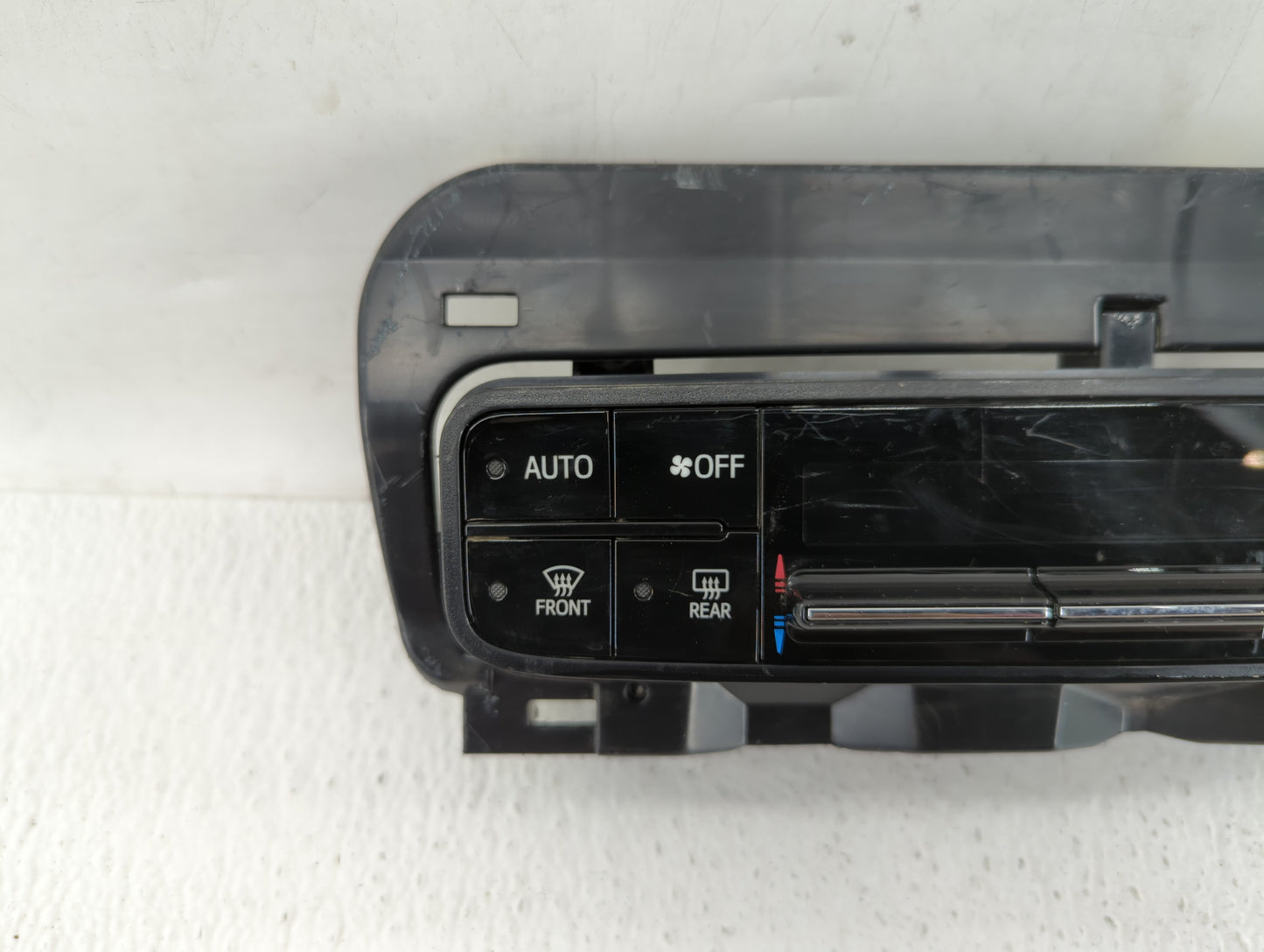 2017-2019 Toyota Corolla Climate Control Module Temperature AC/Heater Replacement P/N:06964 75K114 Fits Fits 2017 2018 2019 