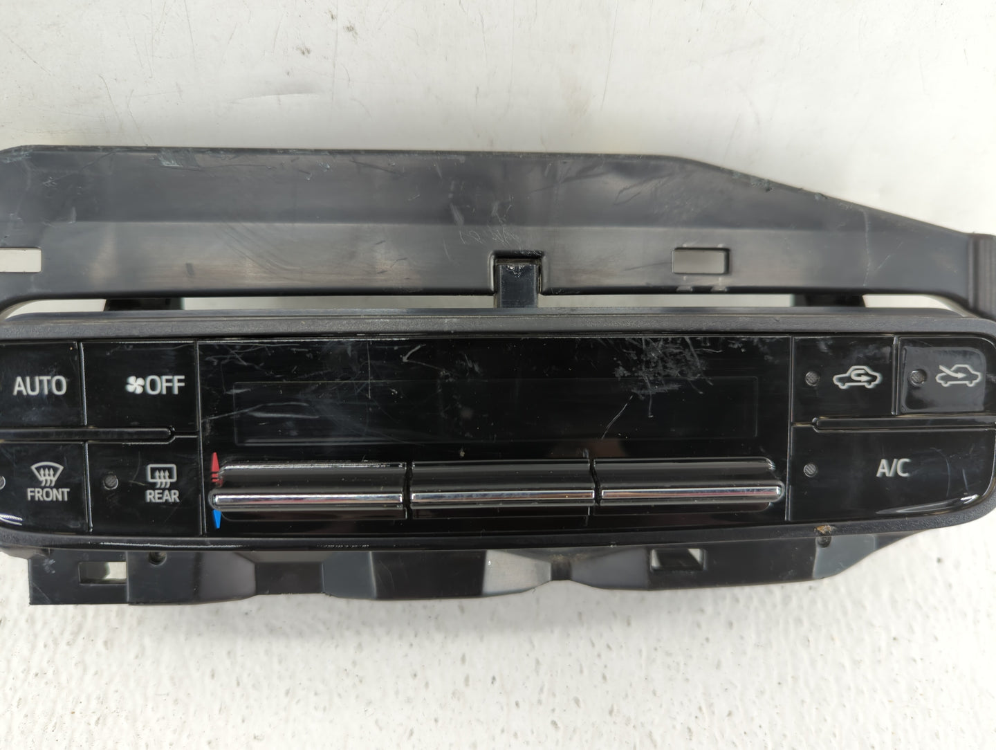 2017-2019 Toyota Corolla Climate Control Module Temperature AC/Heater Replacement P/N:06964 75K114 Fits Fits 2017 2018 2019 