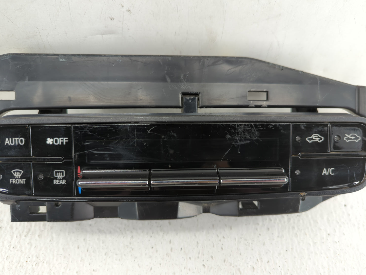 2017-2019 Toyota Corolla Climate Control Module Temperature AC/Heater Replacement P/N:06964 75K114 Fits Fits 2017 2018 2019 