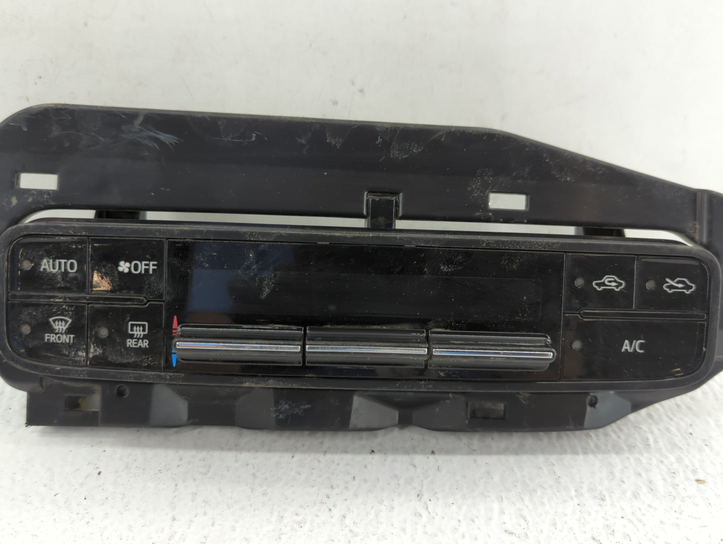 2017-2019 Toyota Corolla Climate Control Module Temperature AC/Heater Replacement P/N:55468-02060 75K114 Fits Fits 2017 2018