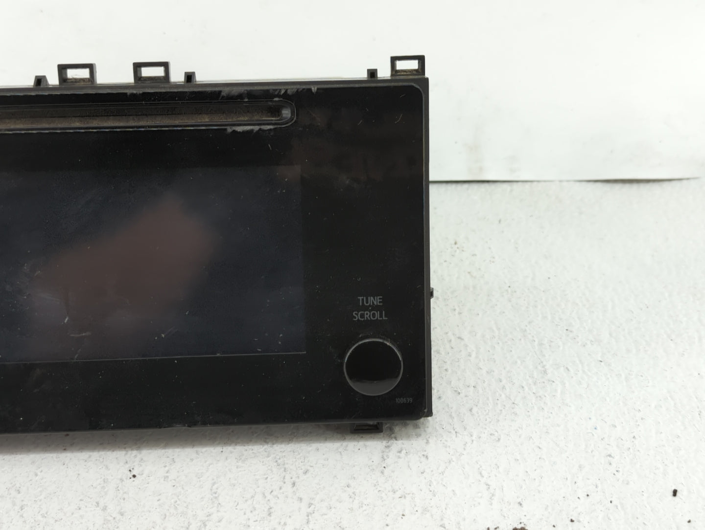 2017-2018 Toyota Corolla Radio AM FM Cd Player Receiver Replacement P/N:86140-02521 86140-02520 Fits Fits 2017 2018 OEM Used