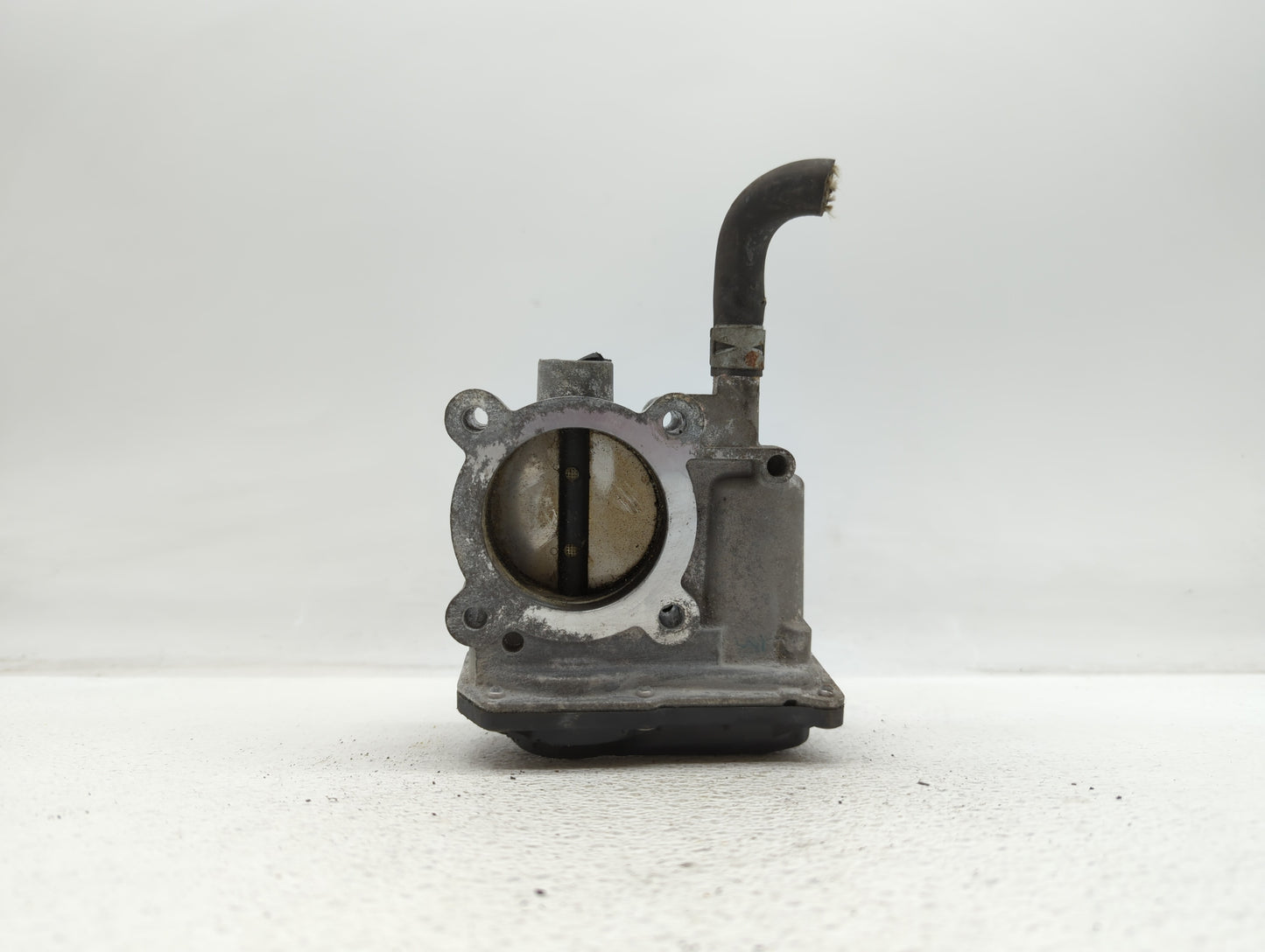 2011-2018 Toyota Corolla Throttle Body P/N:22030-0T080 Fits Fits 2011 2012 2013 2014 2015 2016 2017 2018 OEM Used Auto Parts