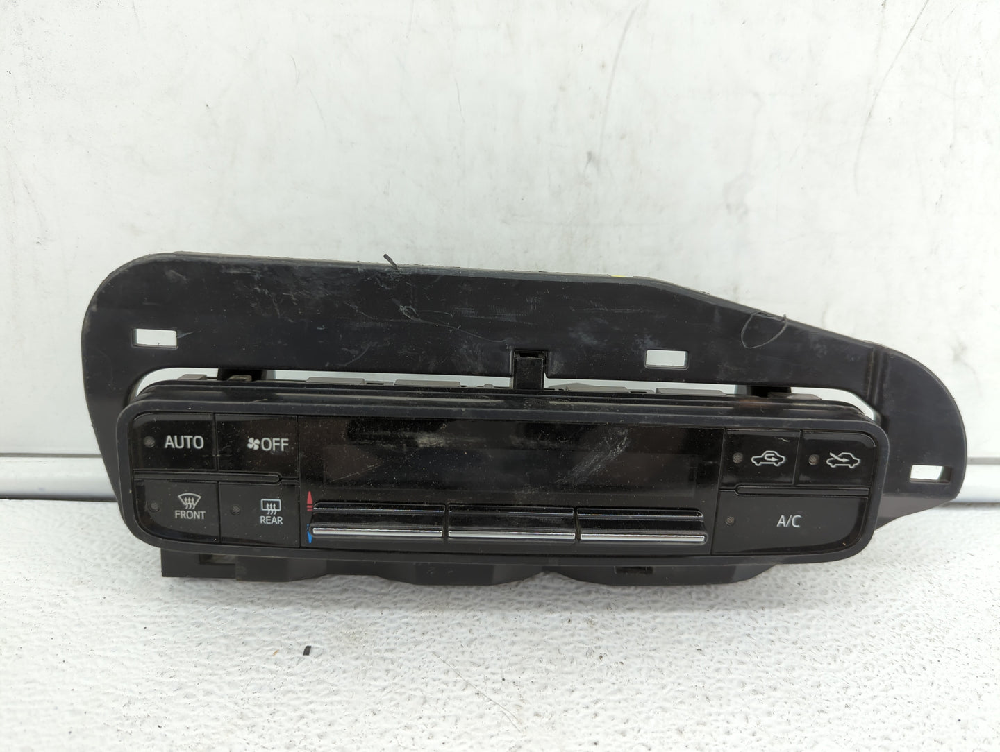 2017-2019 Toyota Corolla Climate Control Module Temperature AC/Heater Replacement P/N:06964 55900-02A30 Fits Fits 2017 2018 