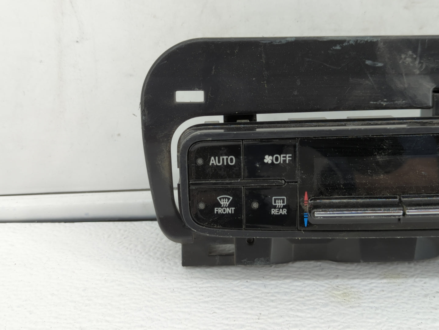 2017-2019 Toyota Corolla Climate Control Module Temperature AC/Heater Replacement P/N:06964 55900-02A30 Fits Fits 2017 2018 