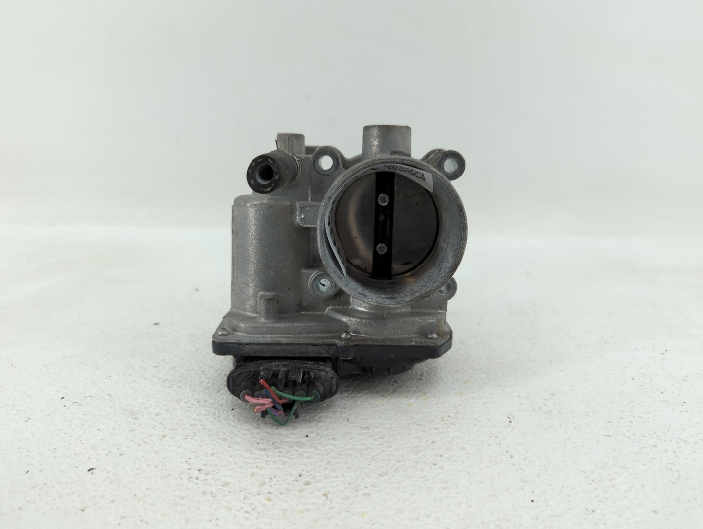 2011-2018 Toyota Corolla Throttle Body P/N:22030-0T080 Fits Fits 2011 2012 2013 2014 2015 2016 2017 2018 OEM Used Auto Parts