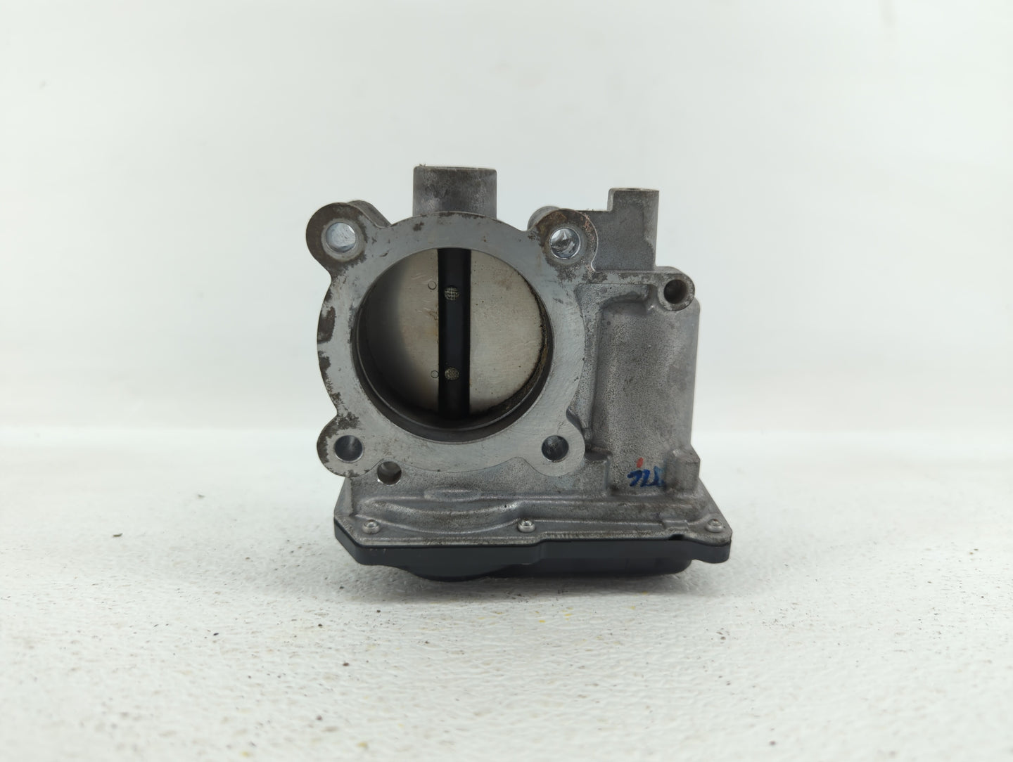 2011-2018 Toyota Corolla Throttle Body P/N:22030-0T080 Fits Fits 2011 2012 2013 2014 2015 2016 2017 2018 OEM Used Auto Parts