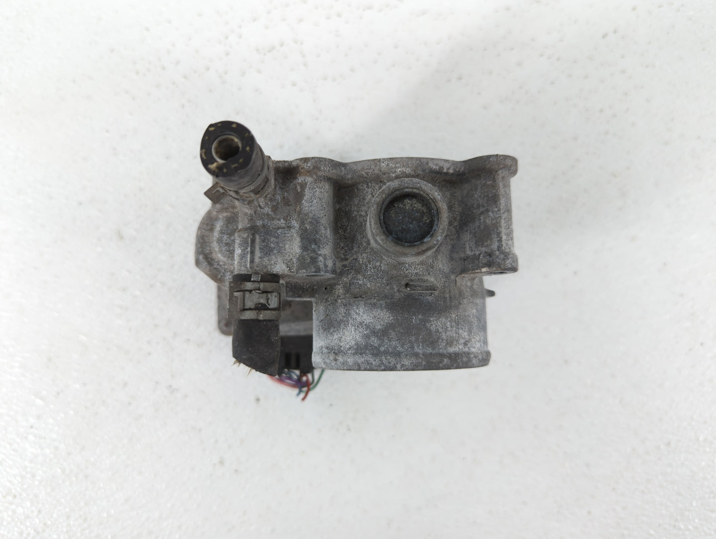 2011-2018 Toyota Corolla Throttle Body P/N:22030-0T080 Fits Fits 2011 2012 2013 2014 2015 2016 2017 2018 OEM Used Auto Parts