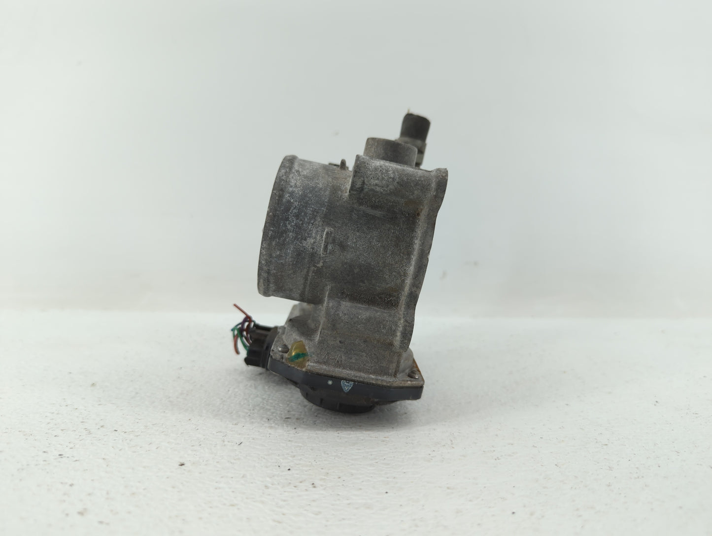 2011-2018 Toyota Corolla Throttle Body P/N:22030-0T080 Fits Fits 2011 2012 2013 2014 2015 2016 2017 2018 OEM Used Auto Parts