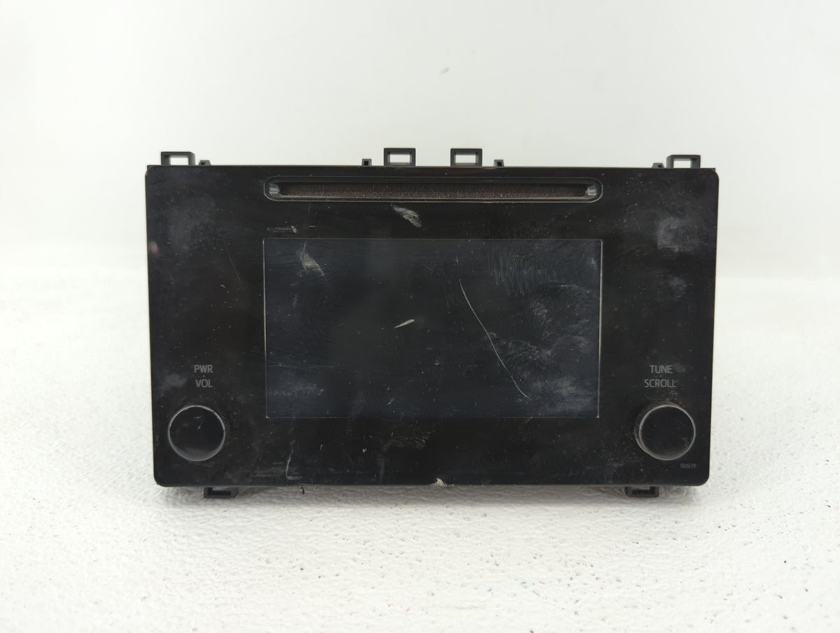 2017-2019 Toyota Corolla Am Fm Cd Player Radio Receiver 372759 - Oemusedautoparts1.com