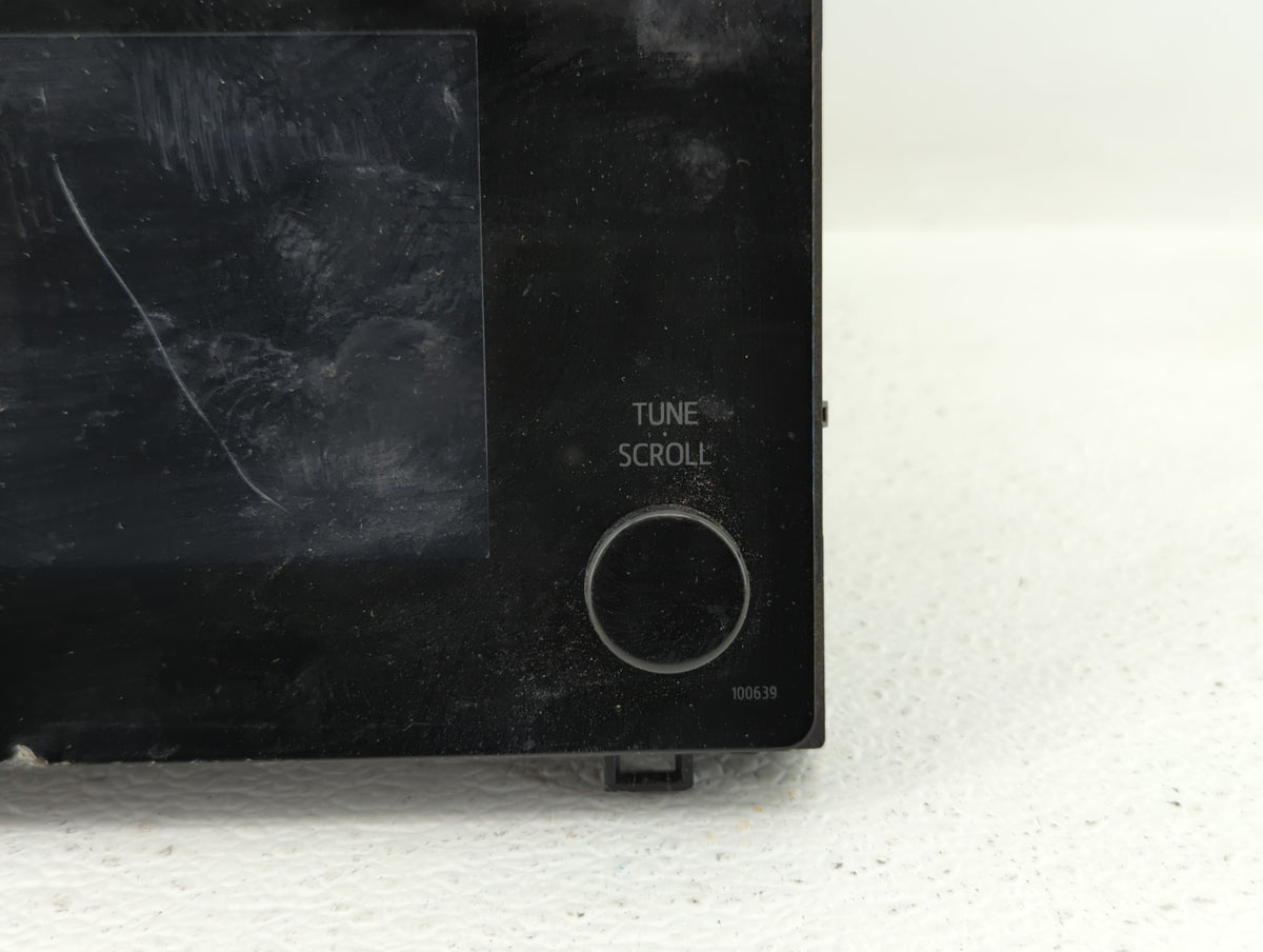 2017-2019 Toyota Corolla Am Fm Cd Player Radio Receiver 372759 - Oemusedautoparts1.com