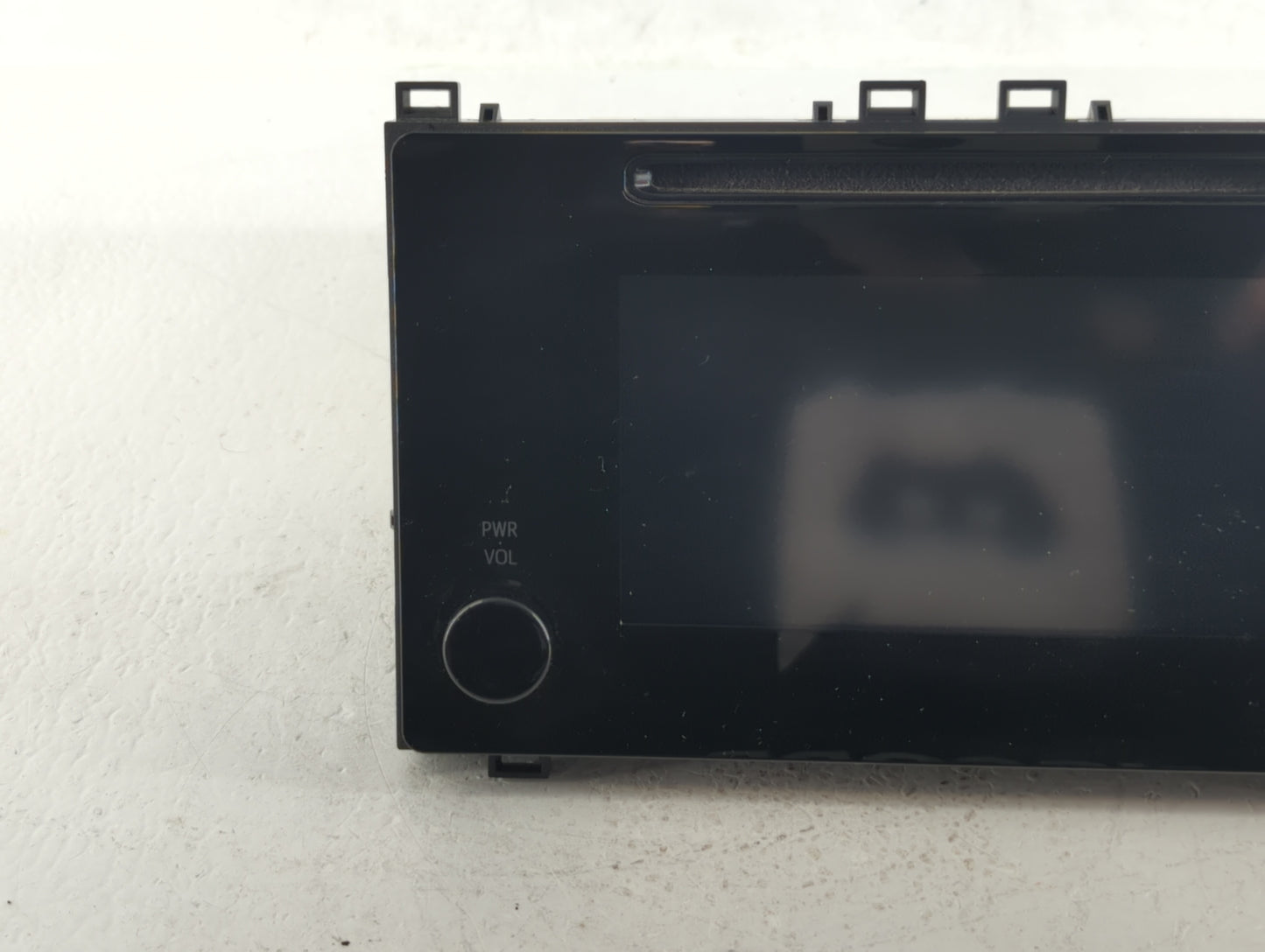 2017-2019 Toyota Corolla Am Fm Cd Player Radio Receiver - Oemusedautoparts1.com