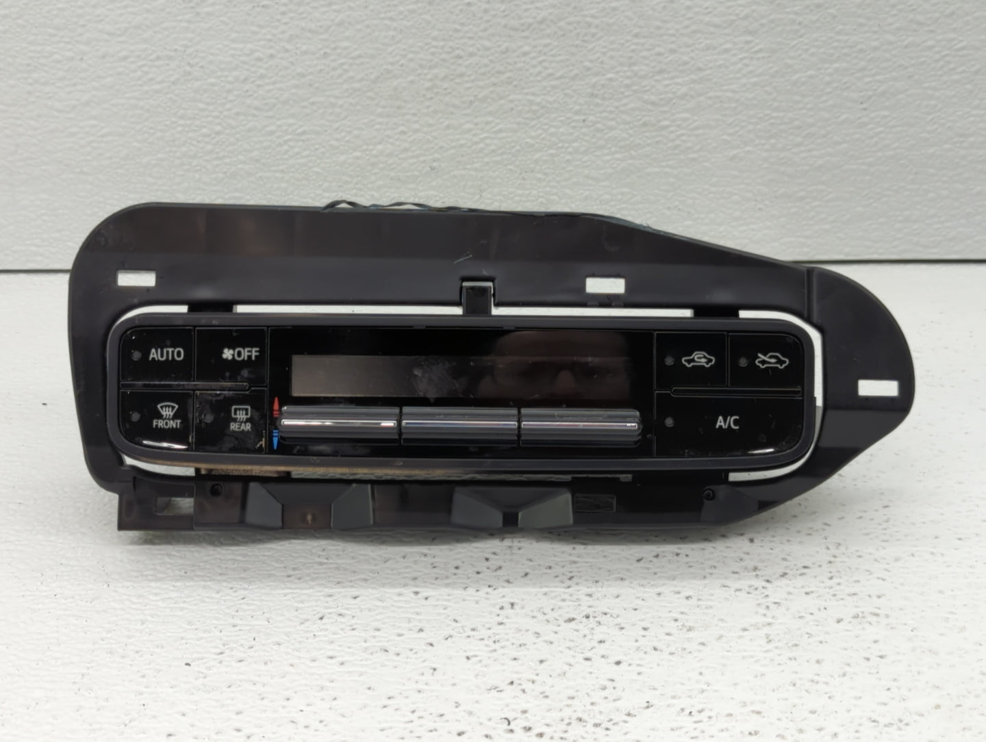 2017-2019 Toyota Corolla Climate Control Module Temperature AC/Heater Replacement P/N:75K114 Fits Fits 2017 2018 2019 OEM Us