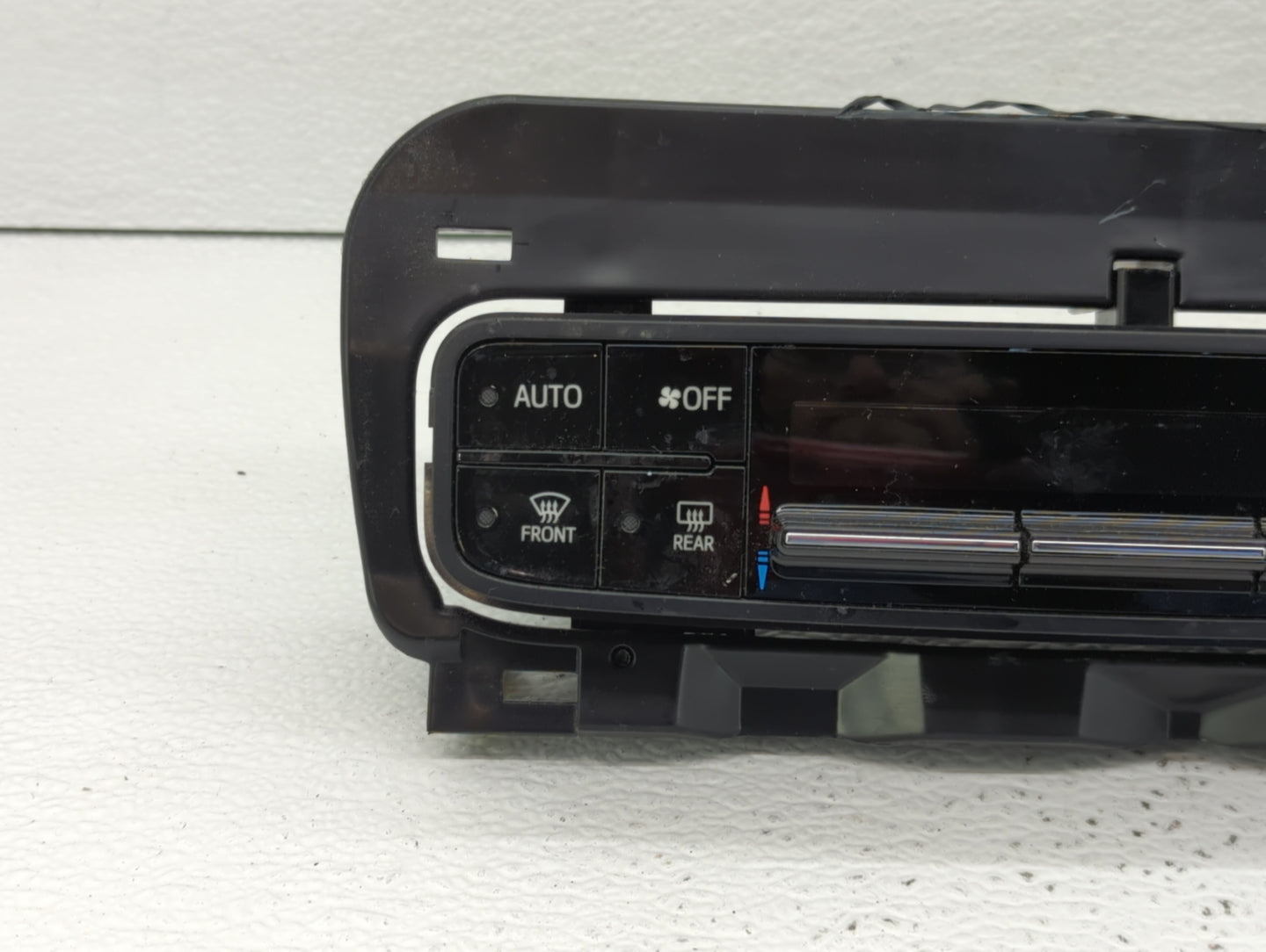 2017-2019 Toyota Corolla Climate Control Module Temperature AC/Heater Replacement P/N:75K114 Fits Fits 2017 2018 2019 OEM Us