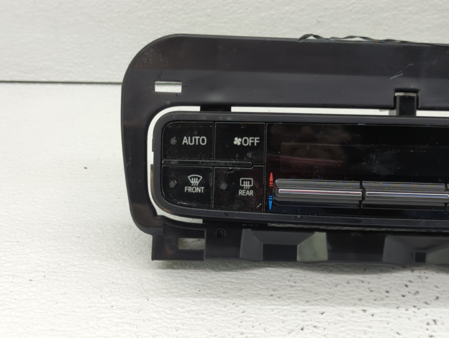 2017-2019 Toyota Corolla Climate Control Module Temperature AC/Heater Replacement P/N:75K114 Fits Fits 2017 2018 2019 OEM Us