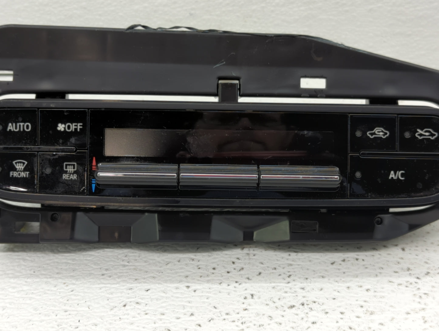 2017-2019 Toyota Corolla Climate Control Module Temperature AC/Heater Replacement P/N:75K114 Fits Fits 2017 2018 2019 OEM Us