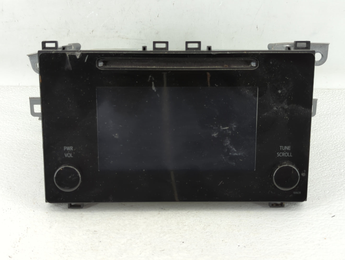2017-2019 Toyota Corolla Am Fm Cd Player Radio Receiver - Oemusedautoparts1.com