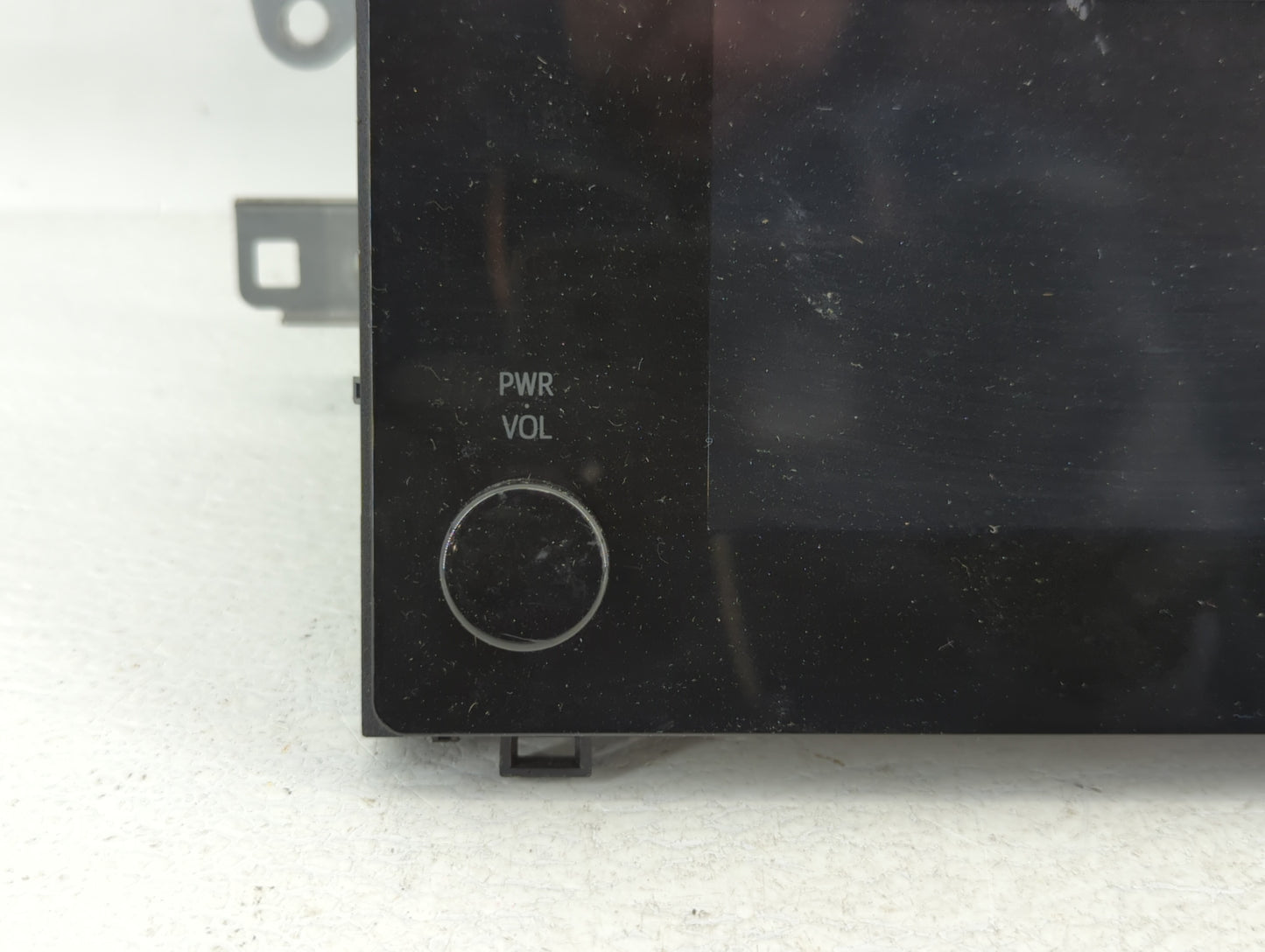 2017-2019 Toyota Corolla Am Fm Cd Player Radio Receiver - Oemusedautoparts1.com