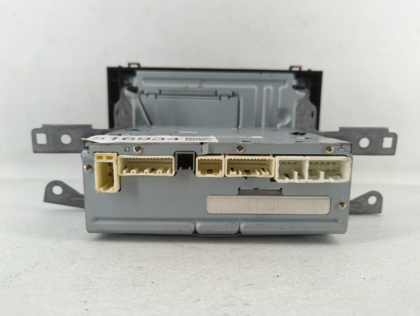 2017-2019 Toyota Corolla Am Fm Cd Player Radio Receiver - Oemusedautoparts1.com