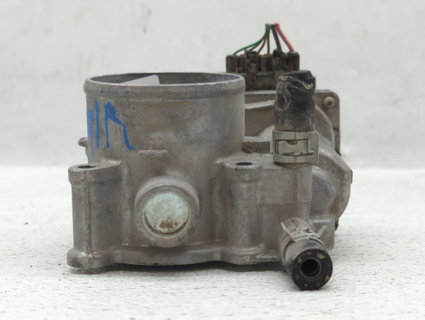 2011-2019 Toyota Corolla Throttle Body P/N:22030-0T080 Fits Fits 2011 2012 2013 2014 2015 2016 2017 2018 2019 OEM Used Auto 