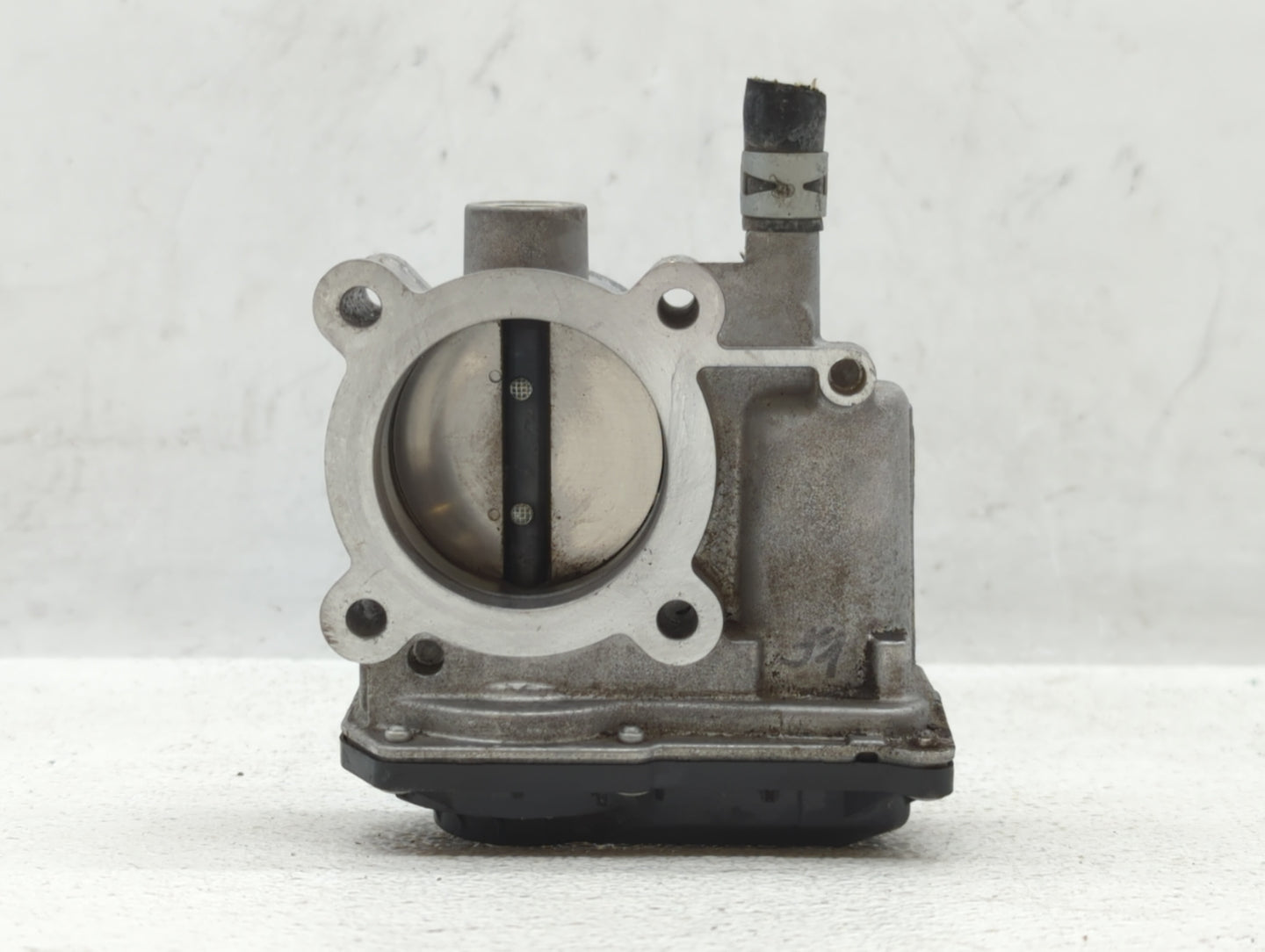 2011-2019 Toyota Corolla Throttle Body P/N:22030-0T080 Fits Fits 2011 2012 2013 2014 2015 2016 2017 2018 2019 OEM Used Auto 