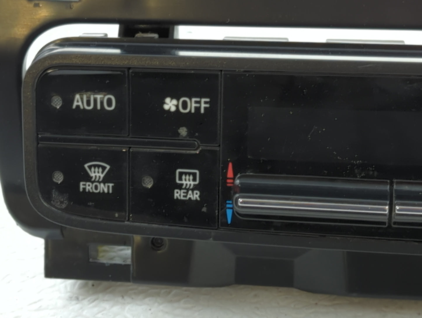 2017-2019 Toyota Corolla Climate Control Module Temperature AC/Heater Replacement Fits Fits 2017 2018 2019 OEM Used Auto Par