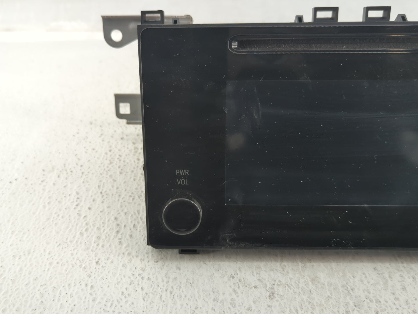 2017-2019 Toyota Corolla Am Fm Cd Player Radio Receiver - Oemusedautoparts1.com