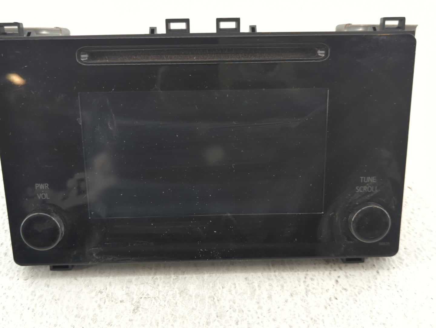 2017-2019 Toyota Corolla Am Fm Cd Player Radio Receiver - Oemusedautoparts1.com