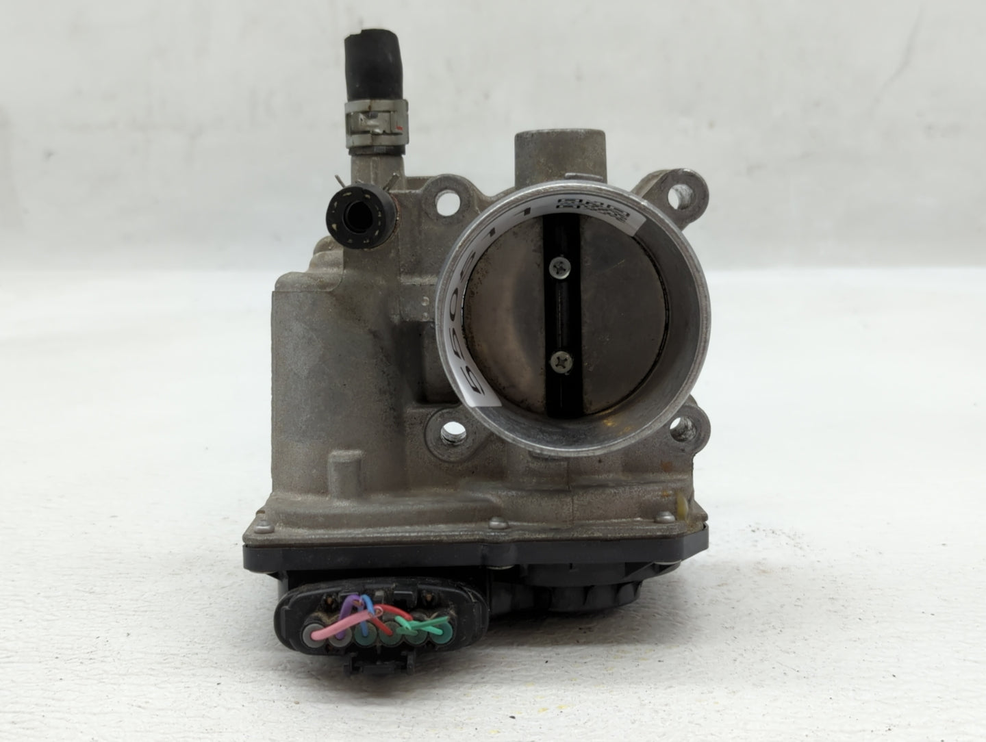 2011-2019 Toyota Corolla Throttle Body P/N:22030-0T080 Fits Fits 2011 2012 2013 2014 2015 2016 2017 2018 2019 OEM Used Auto 