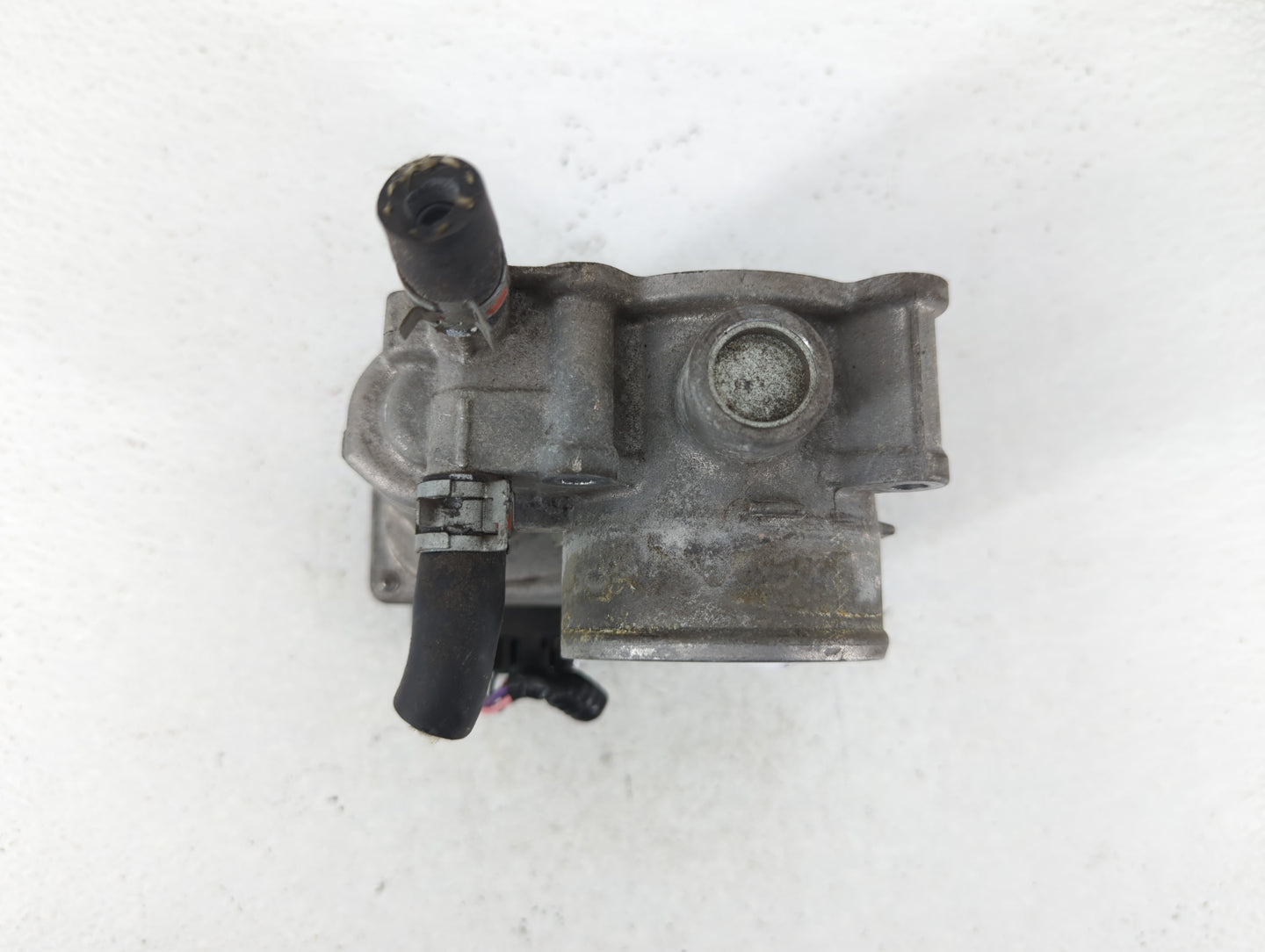 2011-2019 Toyota Corolla Throttle Body P/N:22030-0T080 Fits Fits 2011 2012 2013 2014 2015 2016 2017 2018 2019 OEM Used Auto 