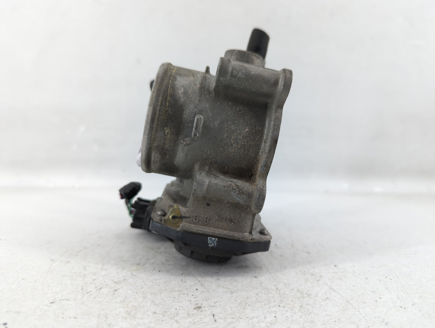 2011-2019 Toyota Corolla Throttle Body P/N:22030-0T080 Fits Fits 2011 2012 2013 2014 2015 2016 2017 2018 2019 OEM Used Auto 