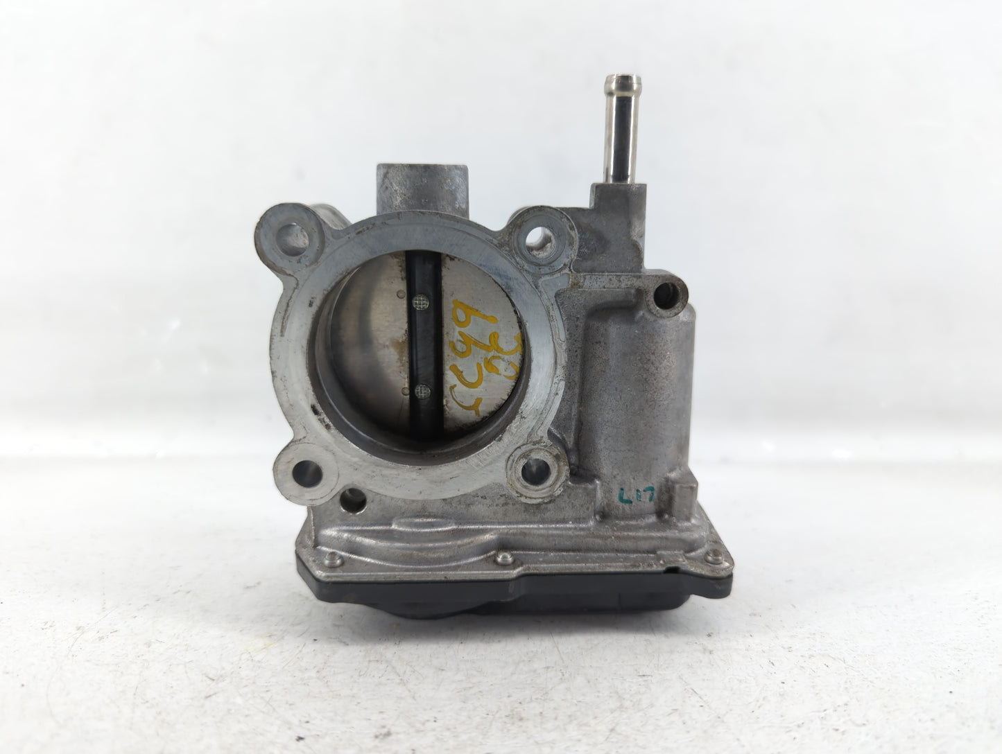 2011-2019 Toyota Corolla Throttle Body P/N:22030-0T080 Fits Fits 2011 2012 2013 2014 2015 2016 2017 2018 2019 OEM Used Auto 