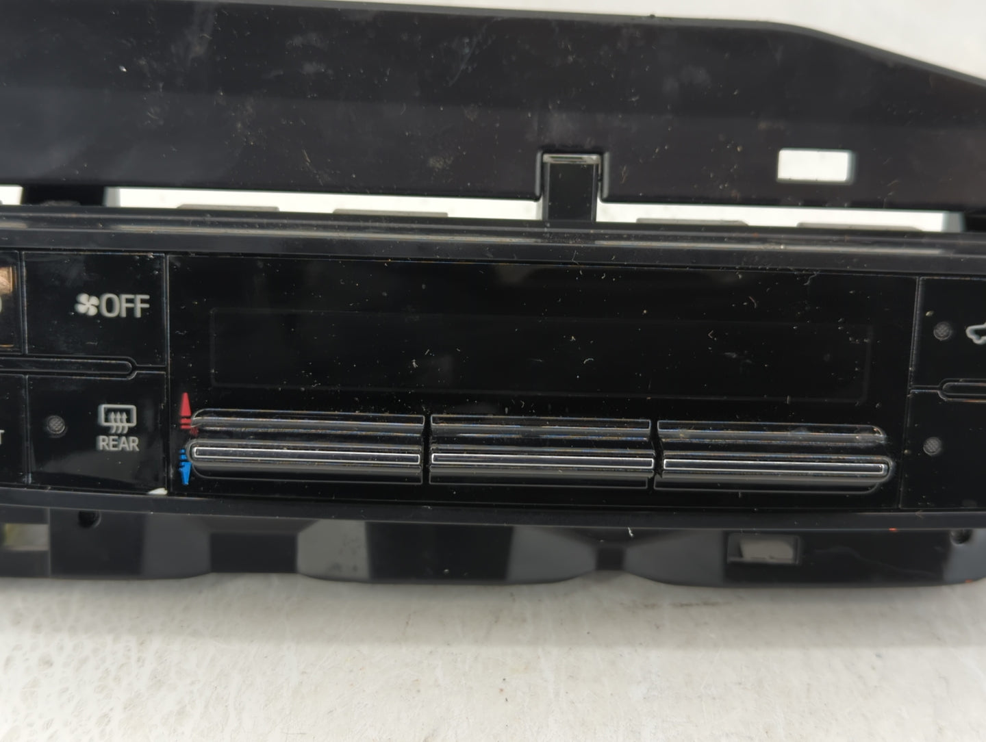 2017-2019 Toyota Corolla Climate Control Module Temperature AC/Heater Replacement P/N:55468-02060 Fits Fits 2017 2018 2019 O