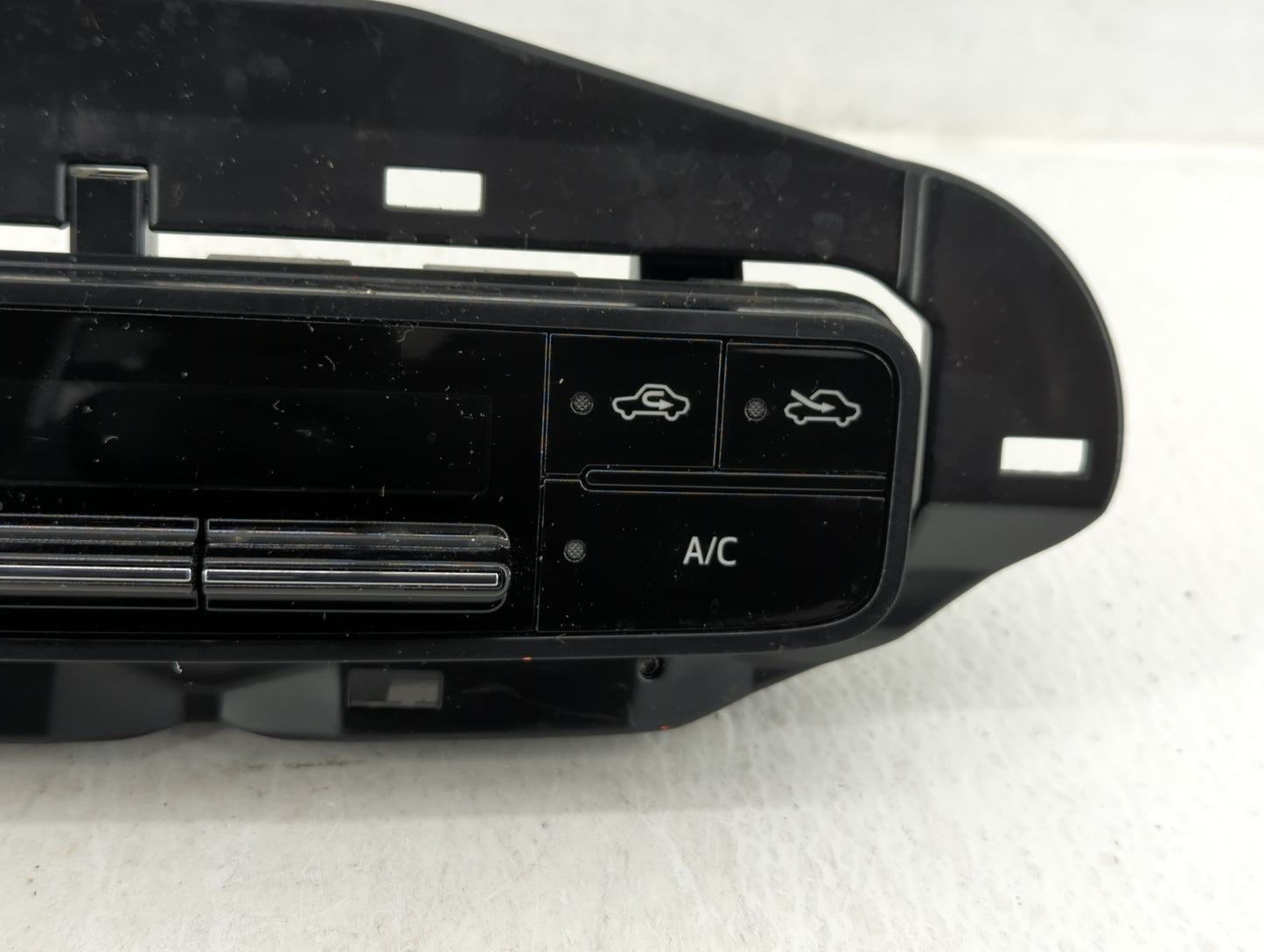 2017-2019 Toyota Corolla Climate Control Module Temperature AC/Heater Replacement P/N:55468-02060 Fits Fits 2017 2018 2019 O