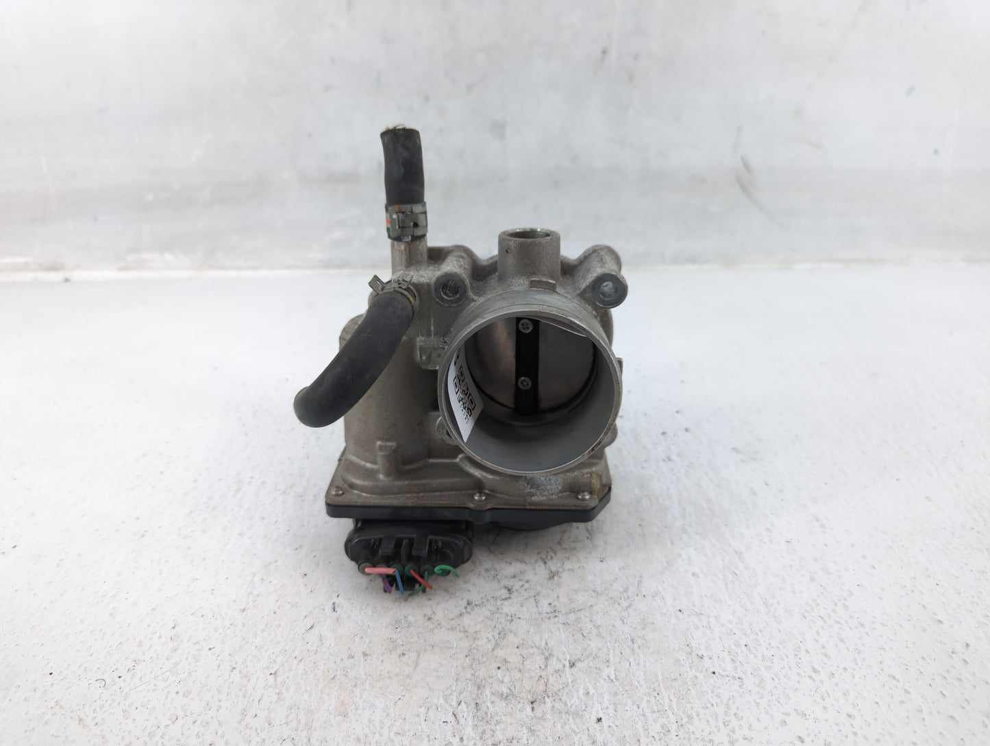 2011-2019 Toyota Corolla Throttle Body P/N:22030-0T080 Fits Fits 2011 2012 2013 2014 2015 2016 2017 2018 2019 OEM Used Auto 