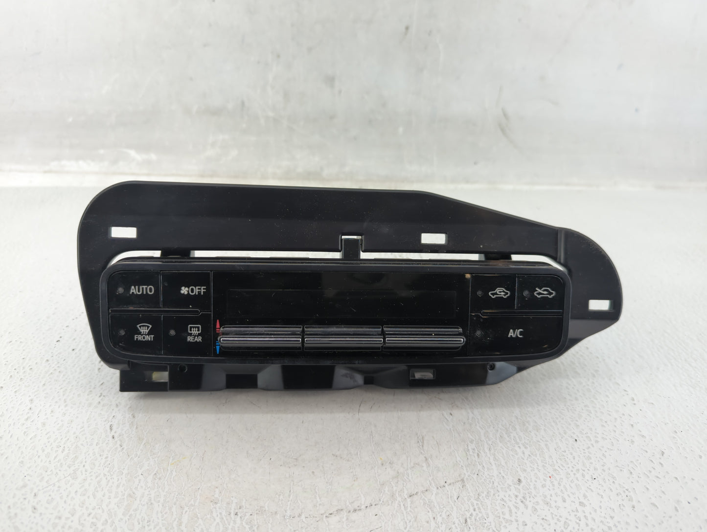 2017-2019 Toyota Corolla Climate Control Module Temperature AC/Heater Replacement P/N:55468-02060 Fits Fits 2017 2018 2019 O