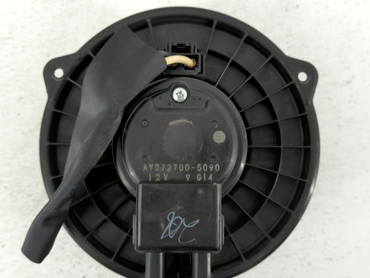 2009-2019 Toyota Corolla Heater AC Blower Motor P/N:AY272700 AY272700-5090 Fits OEM Used Auto Parts - Oemusedautoparts1.com