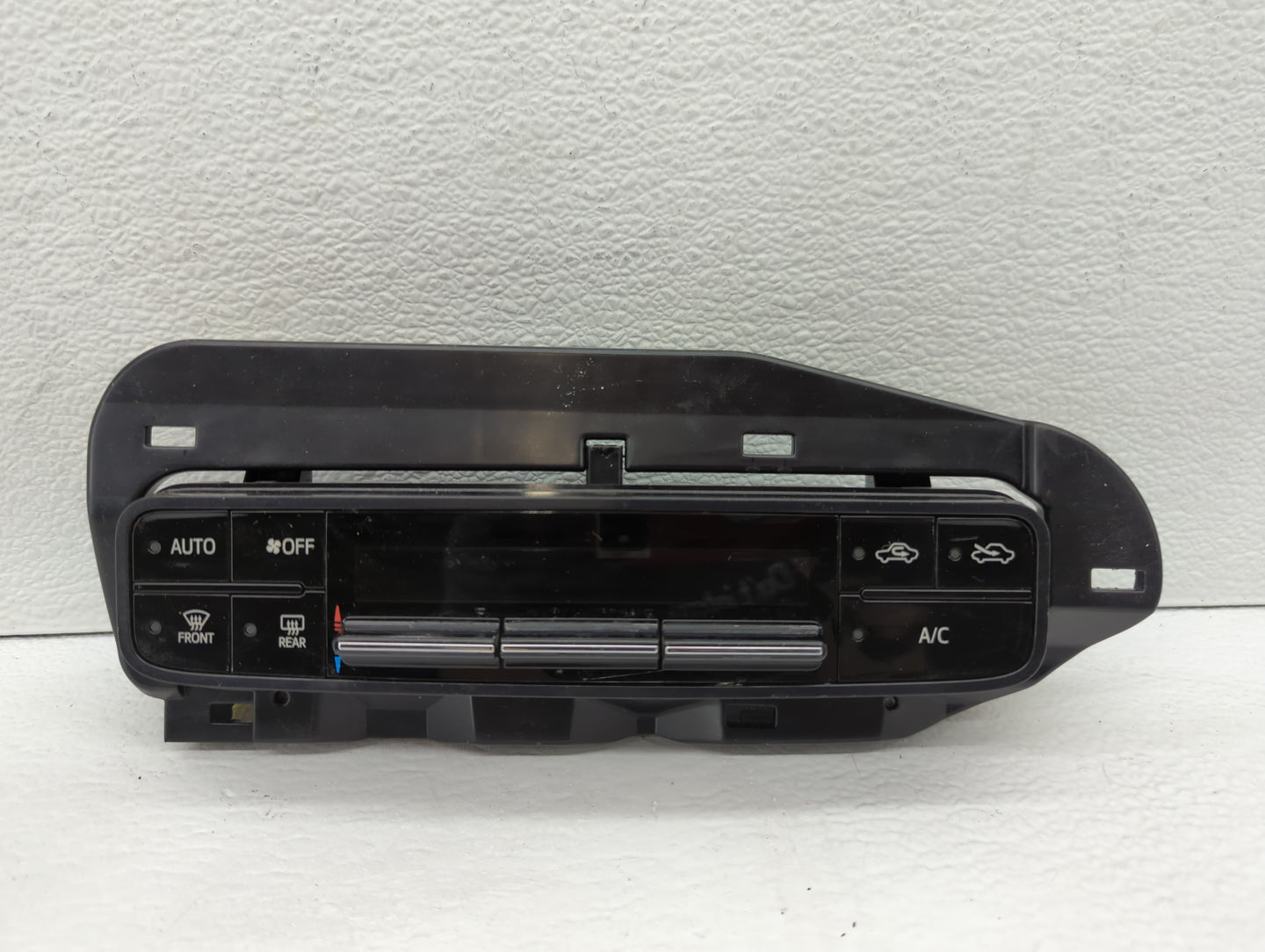 2017-2019 Toyota Corolla Climate Control Module Temperature AC/Heater Replacement P/N:55468-02060 Fits Fits 2017 2018 2019 O