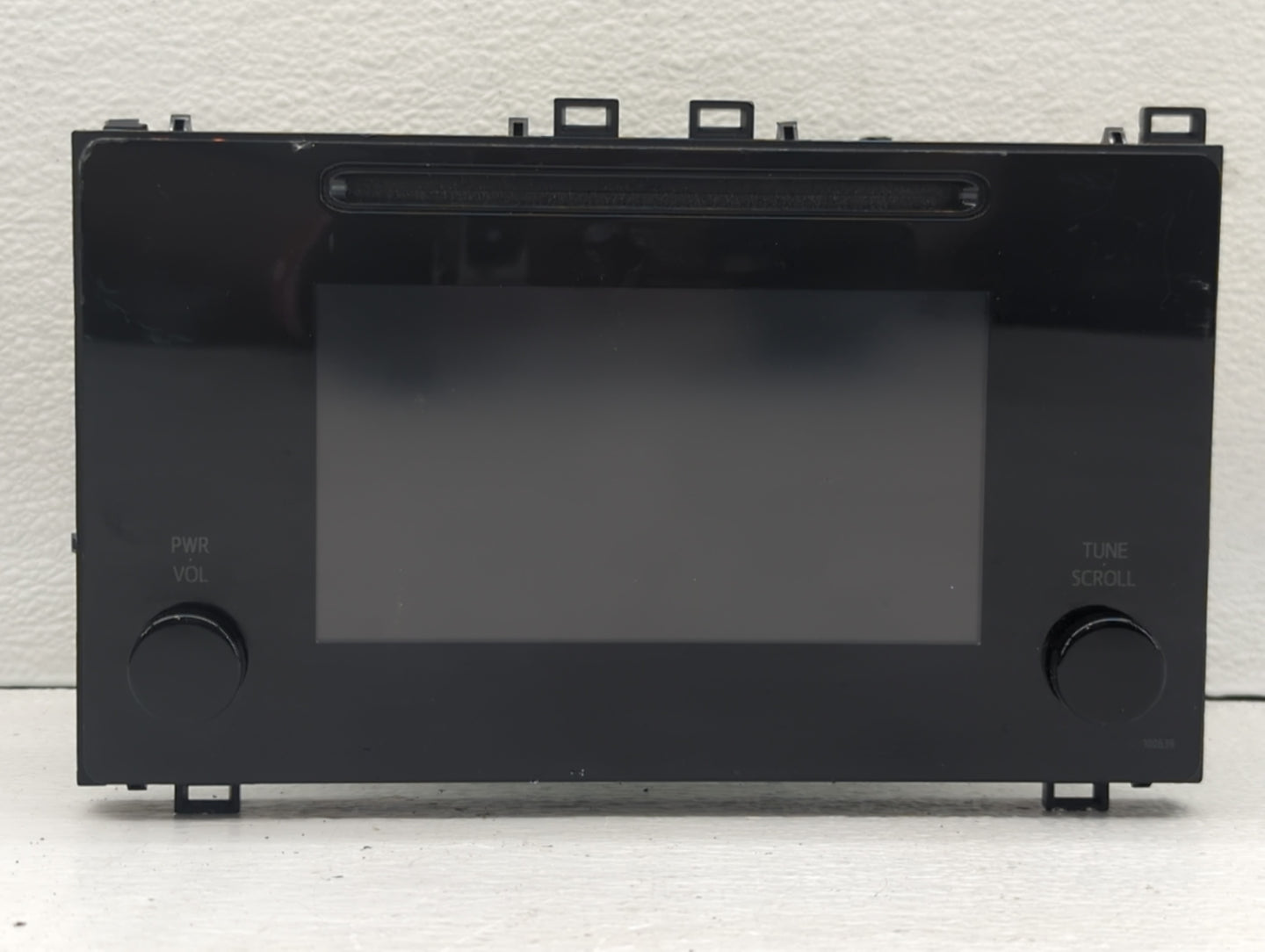 2017 Toyota Corolla Information Display Screen - Oemusedautoparts1.com