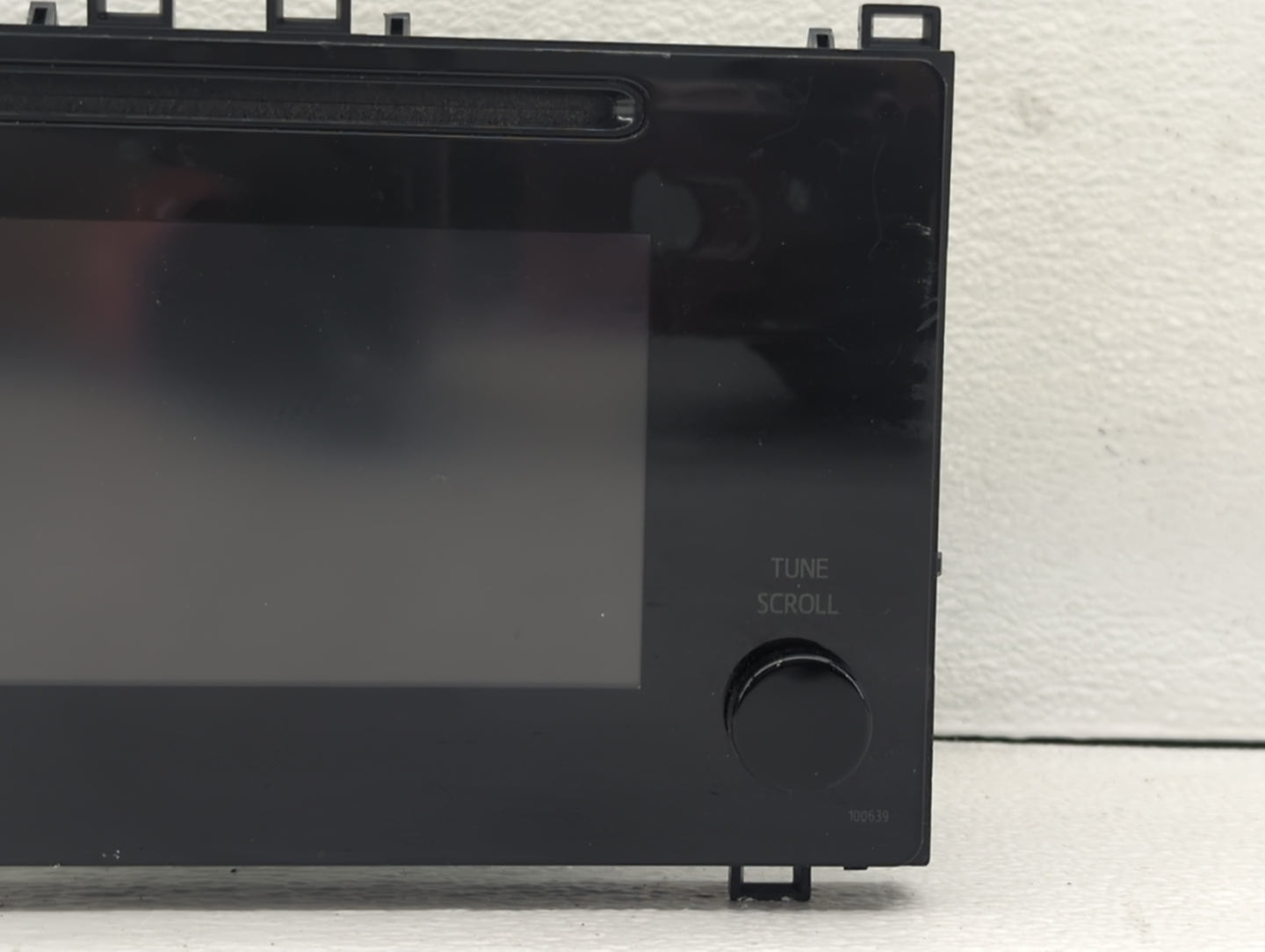 2017 Toyota Corolla Information Display Screen - Oemusedautoparts1.com