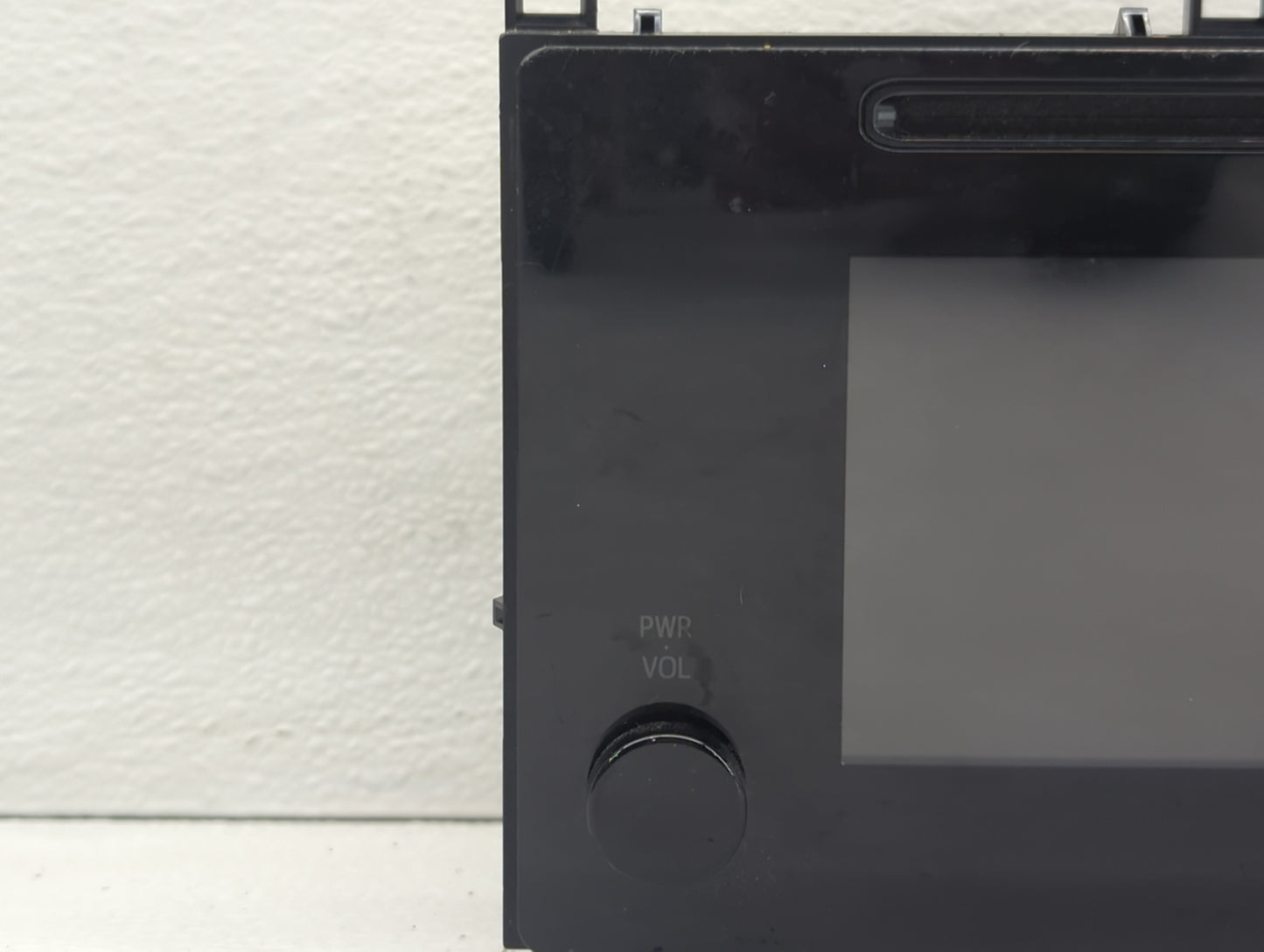 2017 Toyota Corolla Information Display Screen 627062 - Oemusedautoparts1.com
