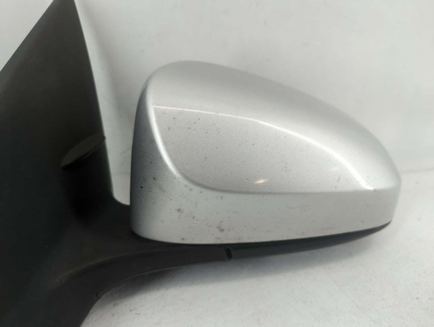 2014-2019 Toyota Corolla Driver Side View Mirror - Left Door Mirror OEM Used - Oemusedautoparts1.com